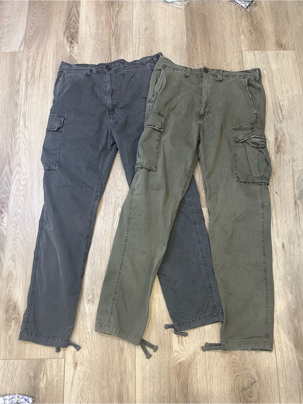 American Eagle Outfitters Cargo Pants in Olive & Charcoal